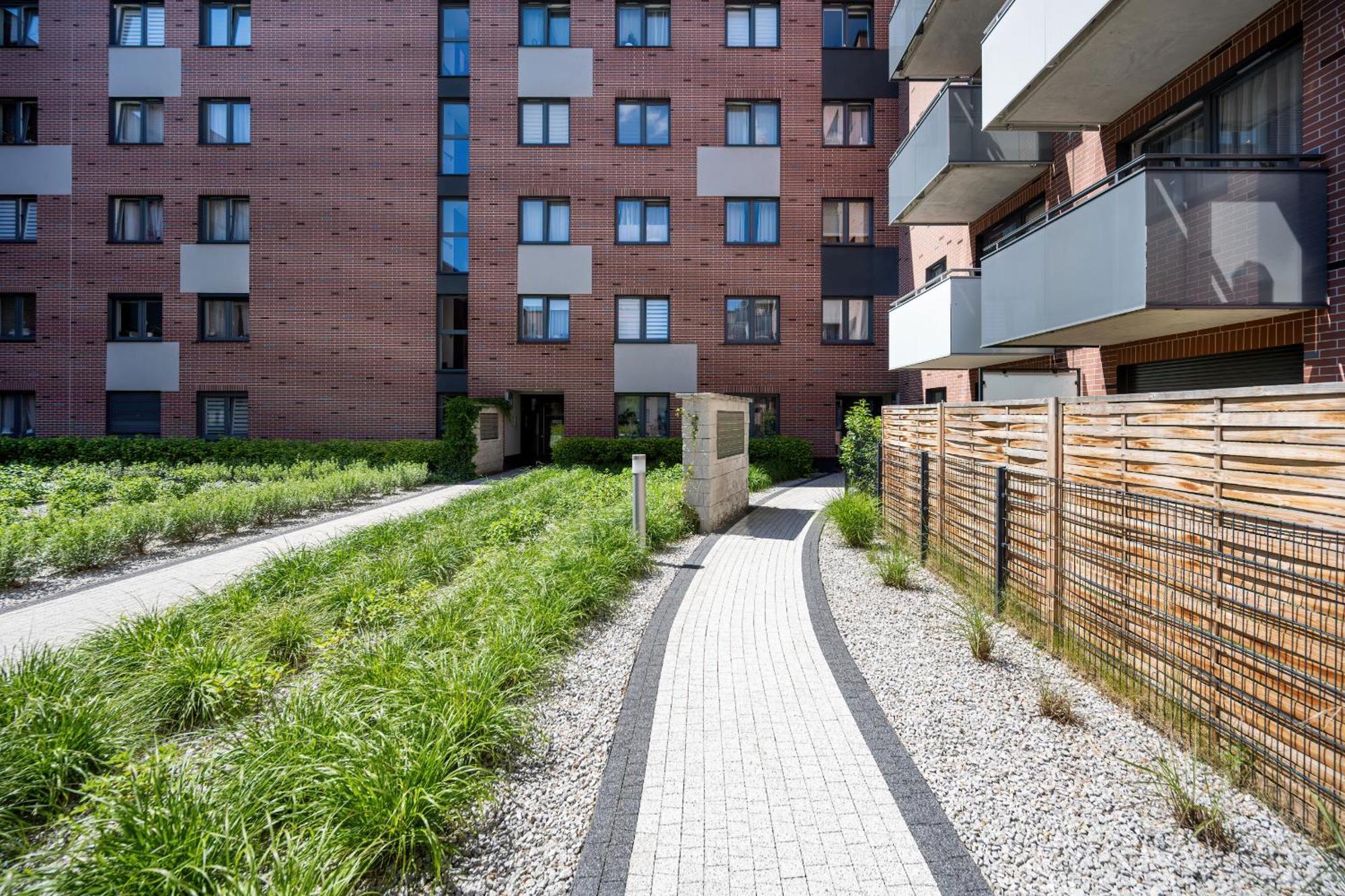 Piekny Apartament Wichrowa - 2 Sypialnie Free Garage Wroclaw By Noclegi Renters Esterno foto